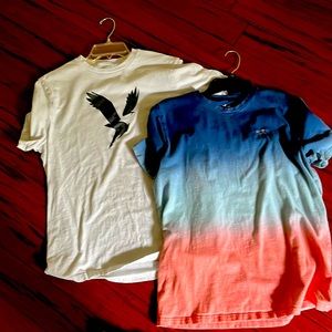 Bundle of 2 tee shirts Hollister and American eagle